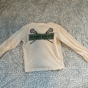Vineyard Vines Cream and Blue Graphic Shirt